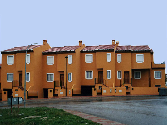 Ejecución De 8 viviendas adosadas en La Zubia. Granada