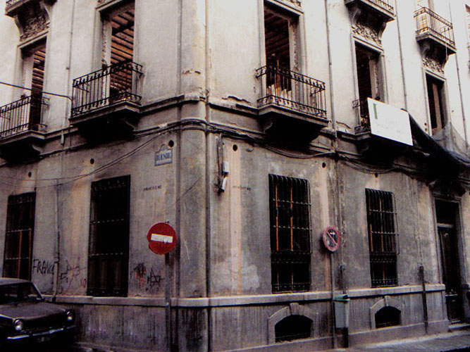 Restauración Integral de Edificio de viviendas en calle San Antón de Granada.