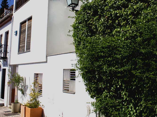 Ejecución de vivienda unifamiliar en calle Antequeruela de Granada.