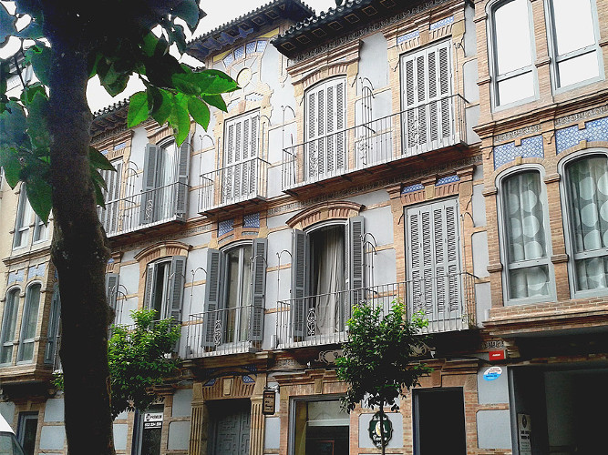 Promoción de edificio en c/ Victoria, Málaga.